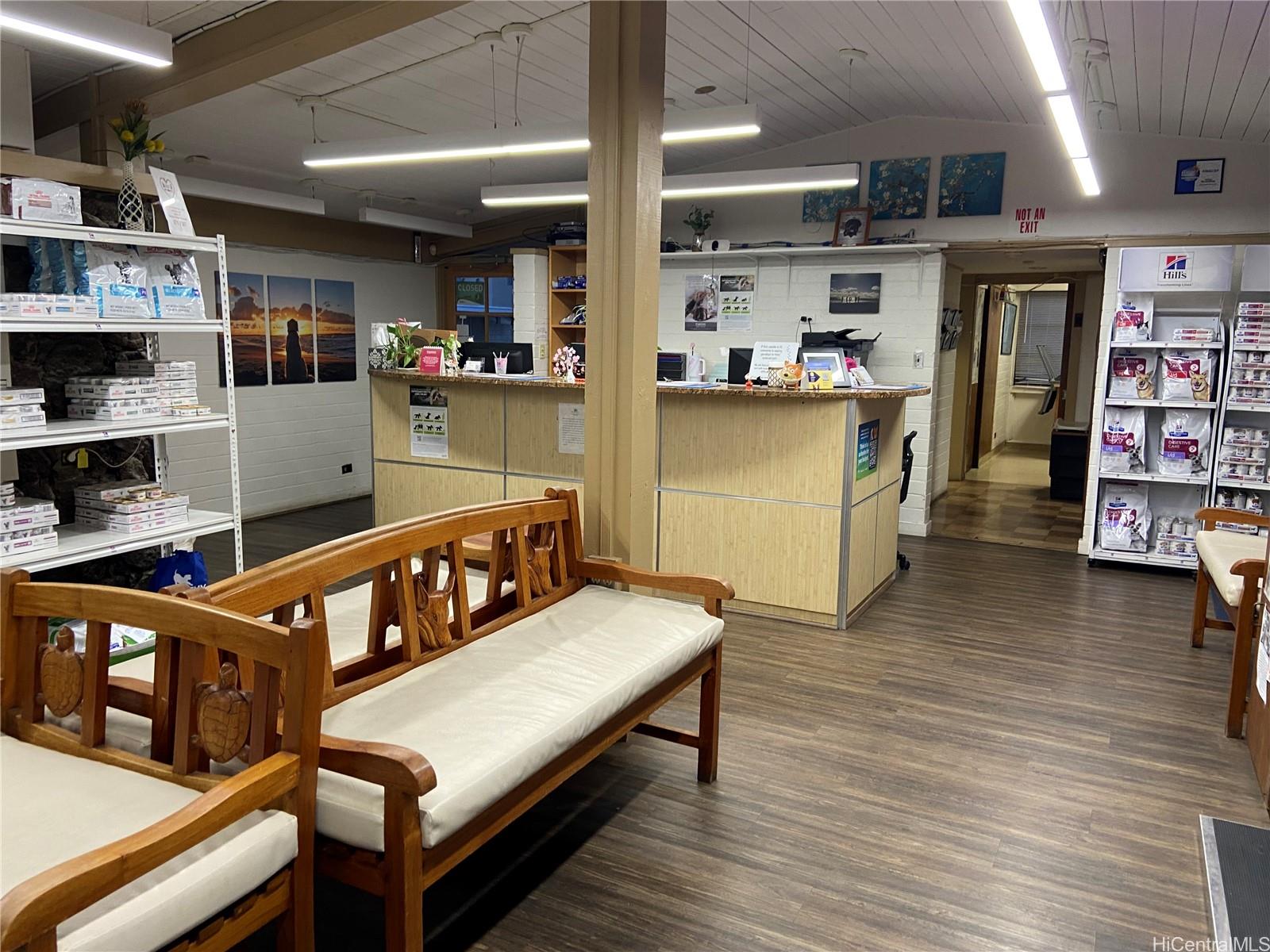 420 Uluniu St Kailua Oahu commercial real estate photo6 of 7