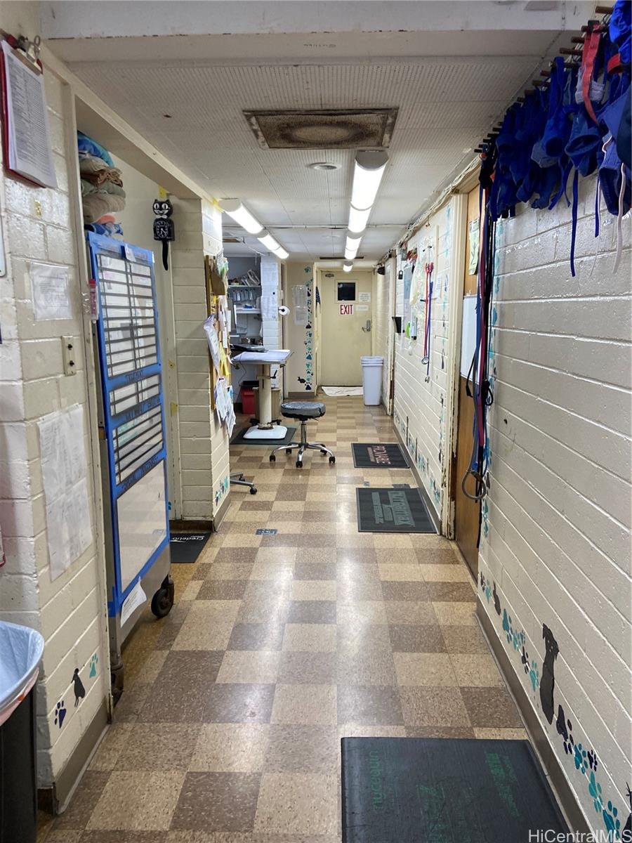 420 Uluniu St Kailua Oahu commercial real estate photo7 of 7