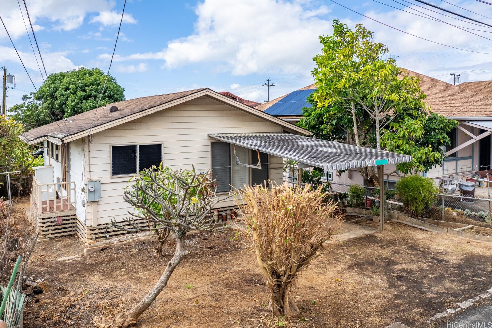 421  Dayton Lane Nuuanu-lower, Honolulu home - photo 2 of 25