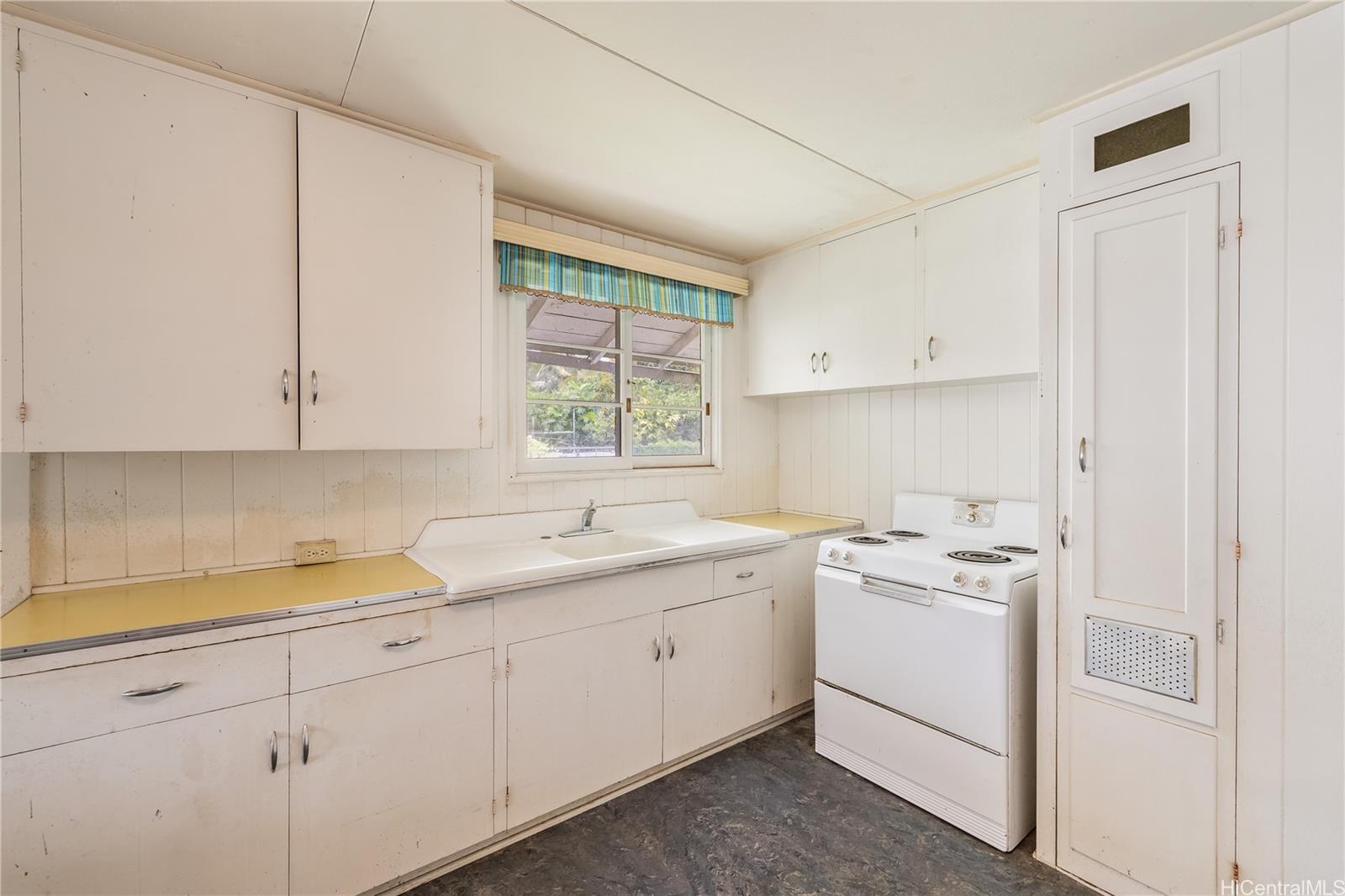 421  Ehako Place Nuuanu-lower, Honolulu home - photo 6 of 13