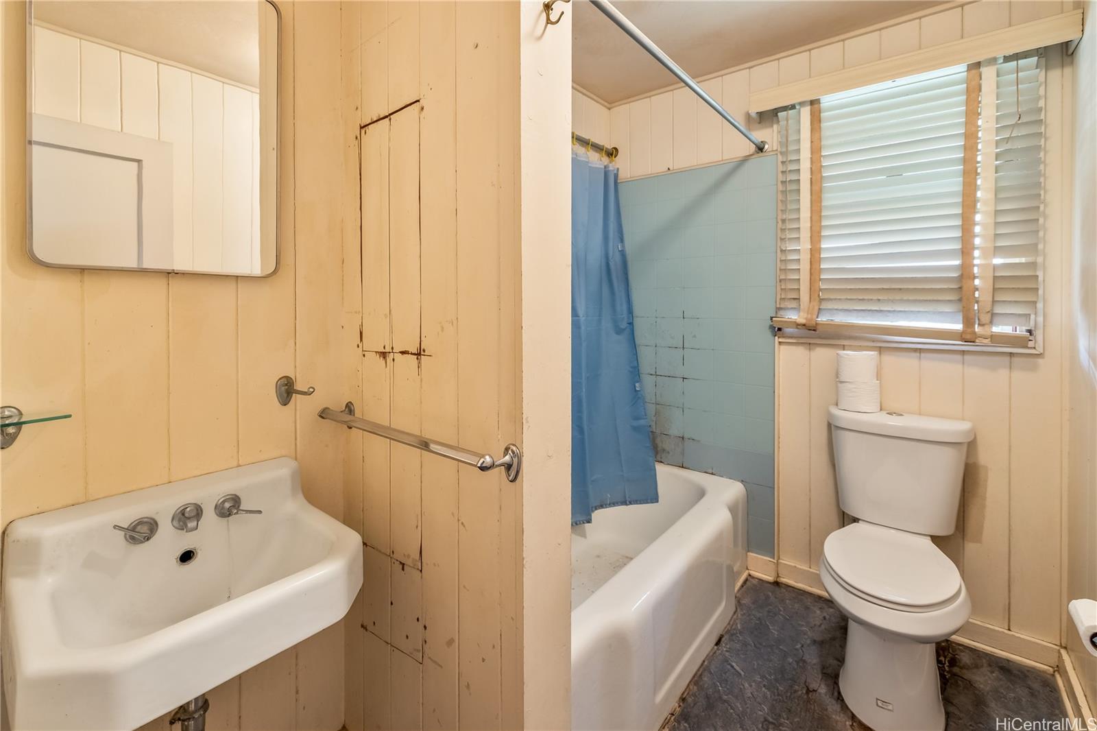 421  Ehako Place Nuuanu-lower, Honolulu home - photo 7 of 13