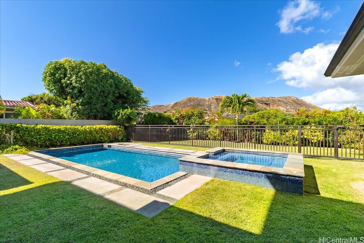 4218  Kaimanahila Street Diamond Head, Diamond Head home - photo 24 of 25