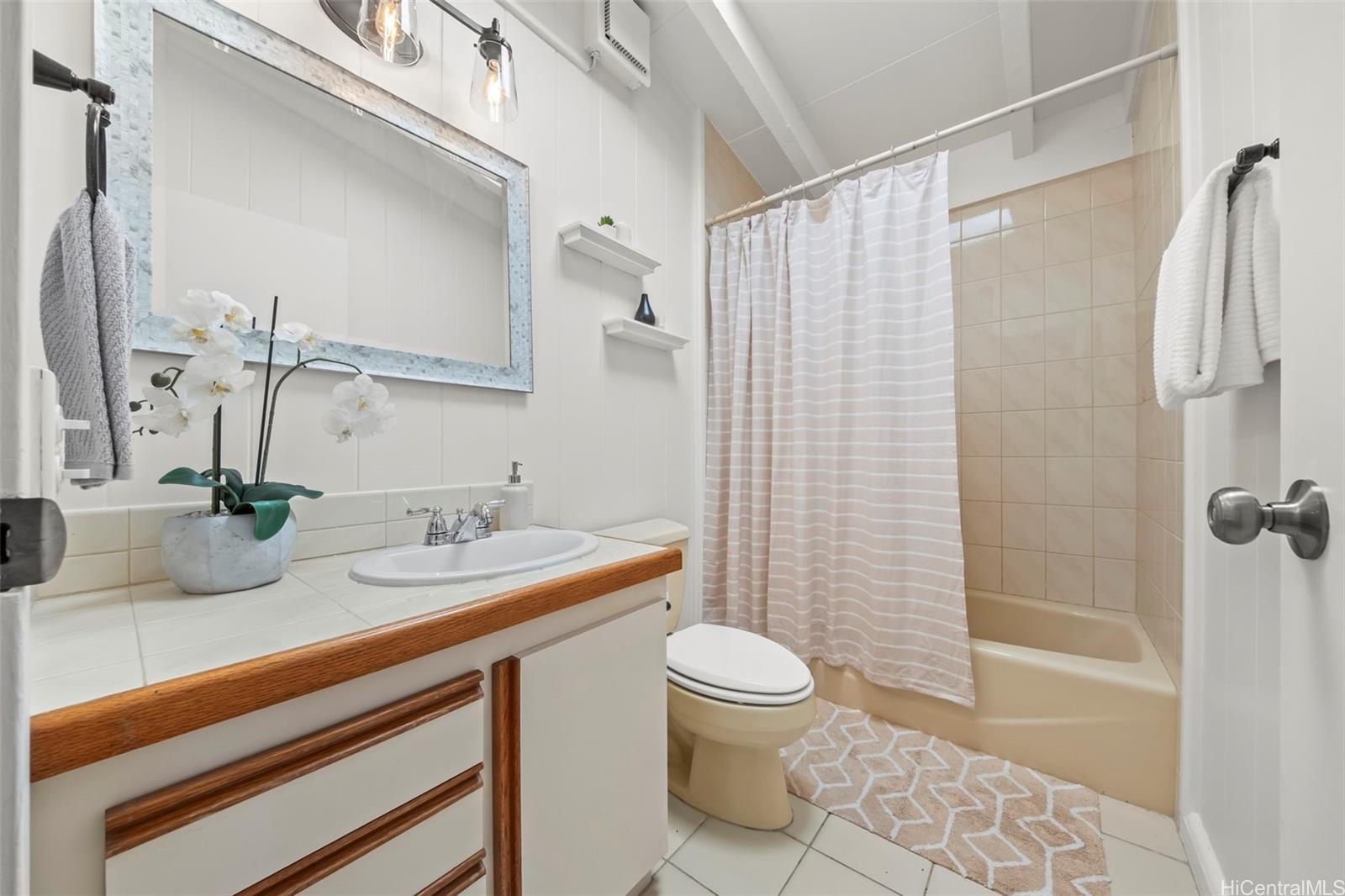 423  Iana Street Enchanted Lake, Kailua home - photo 16 of 22