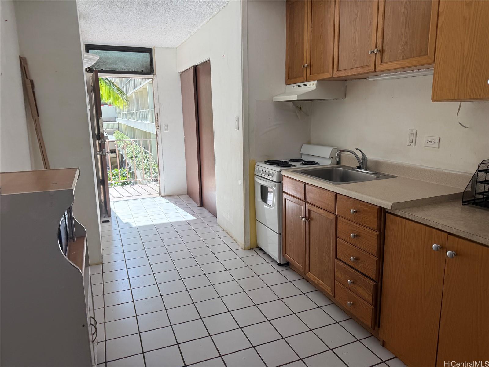 424 Walina St Honolulu - Rental - photo 8 of 10