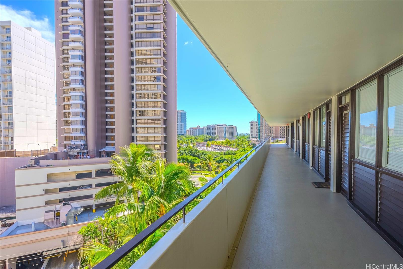 Kalia condo # 1001B, Honolulu, Hawaii - photo 16 of 24