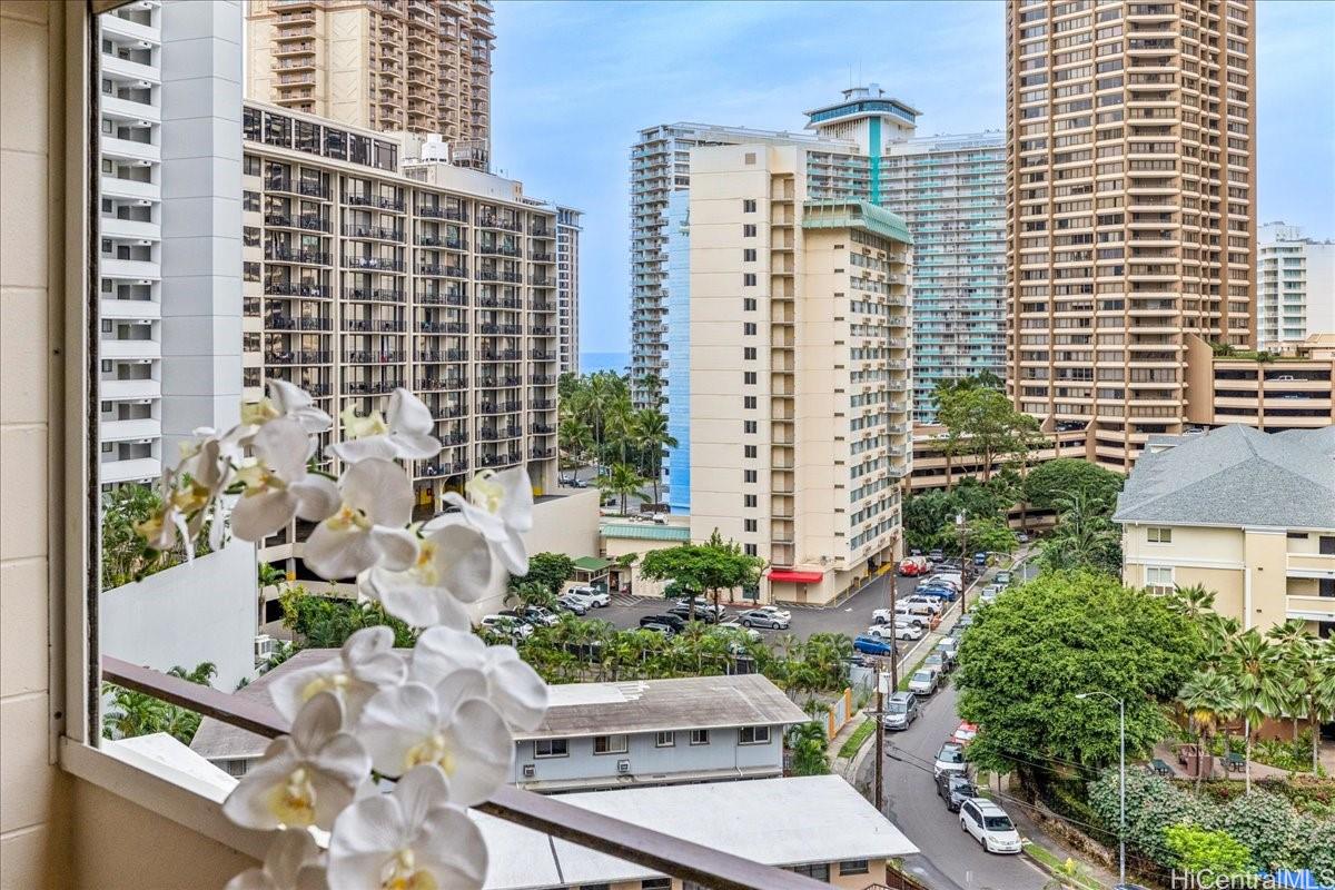 Kalia condo # 1002B, Honolulu, Hawaii - photo 18 of 25