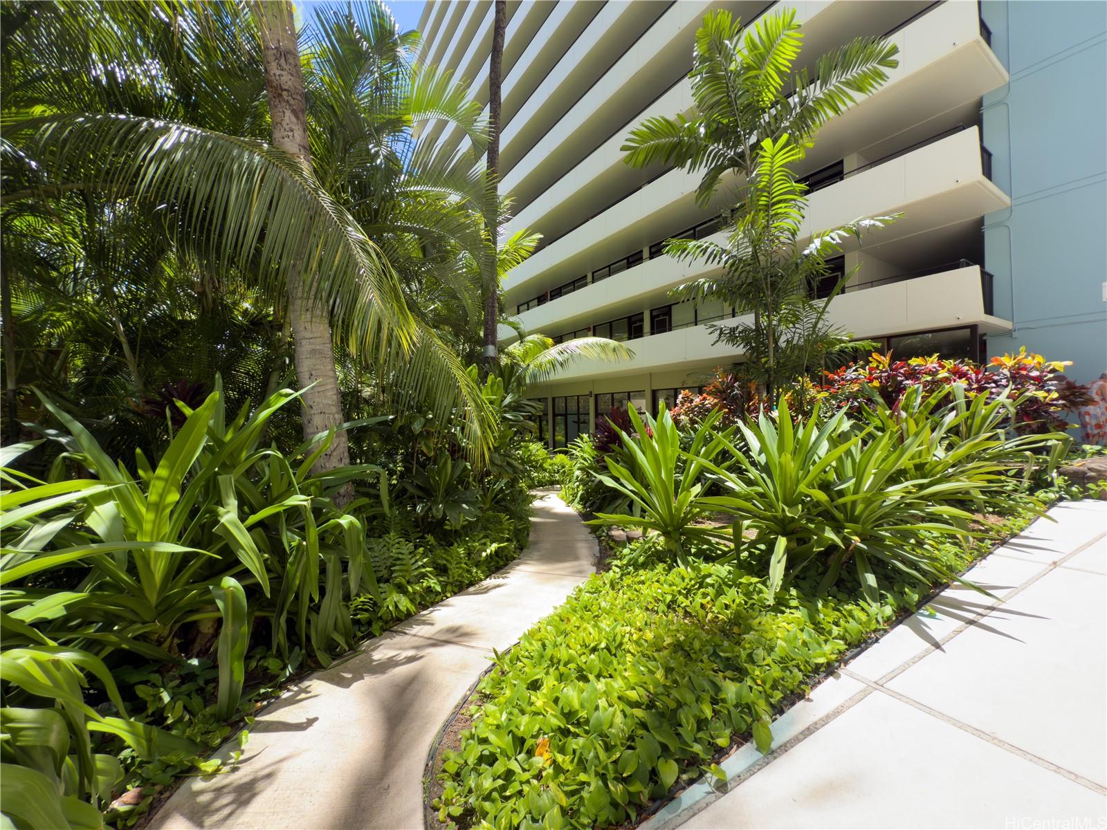 Kalia condo # 1201B, Honolulu, Hawaii - photo 18 of 20