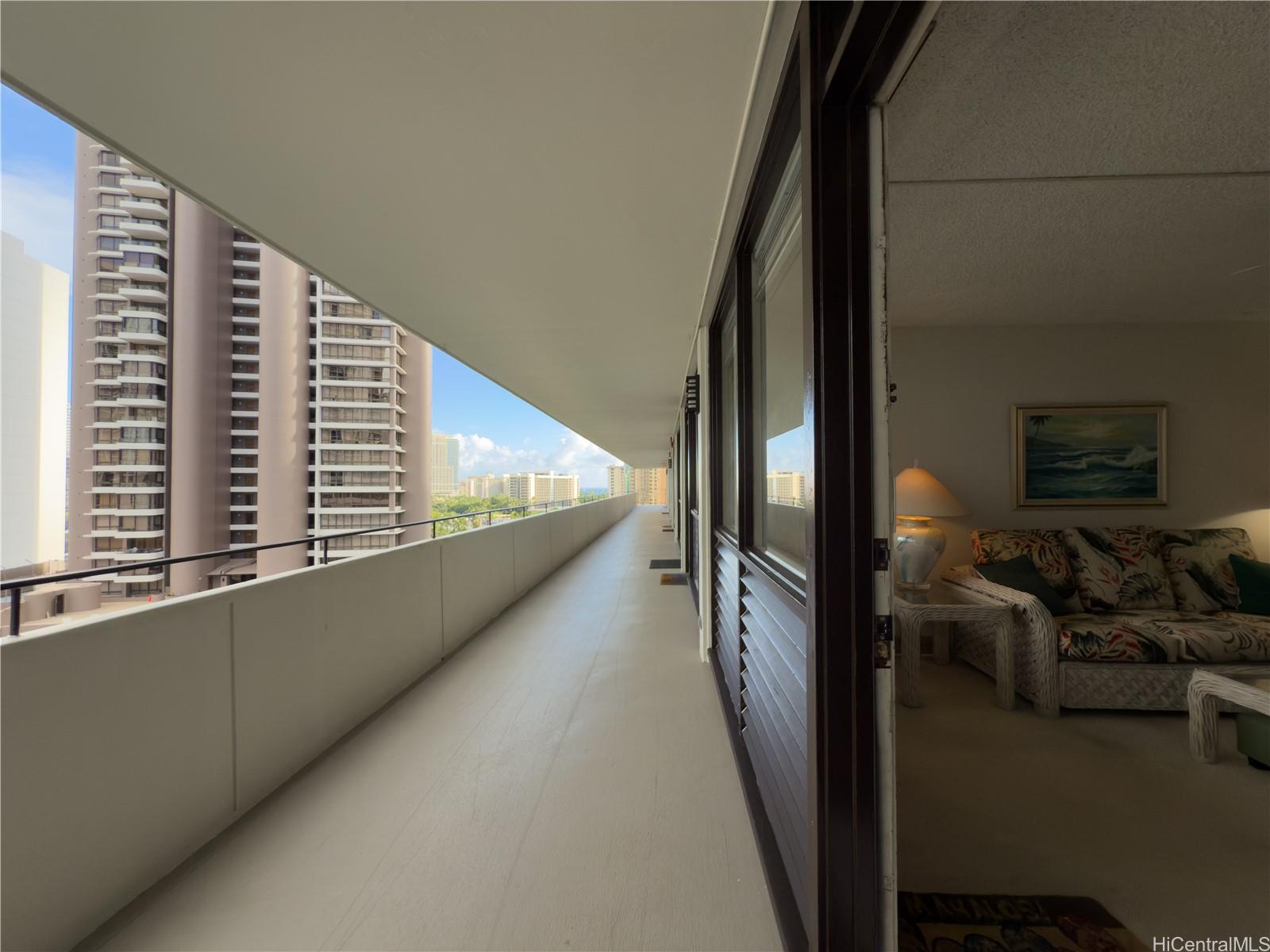 Kalia condo # 1201B, Honolulu, Hawaii - photo 4 of 20