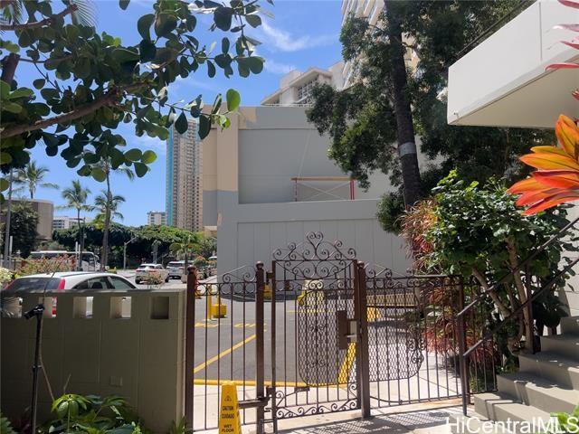 425 Ena Road Honolulu - Rental - photo 7 of 11