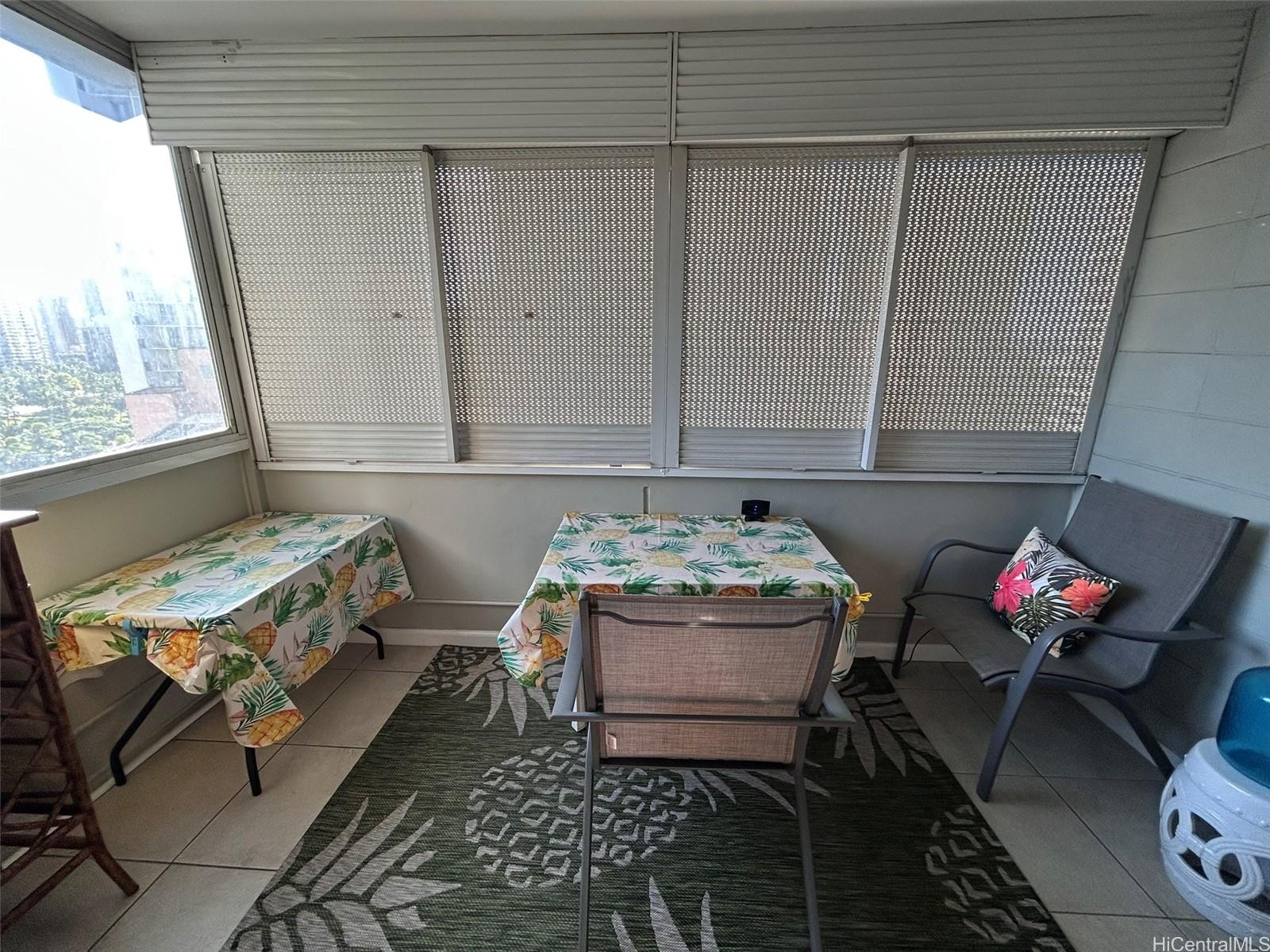 425 Ena Road Honolulu - Rental - photo 16 of 21