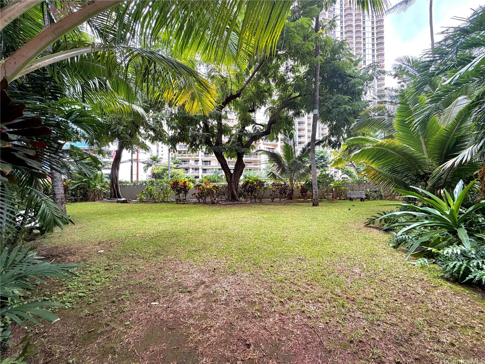 Kalia condo # 206C, Honolulu, Hawaii - photo 17 of 17