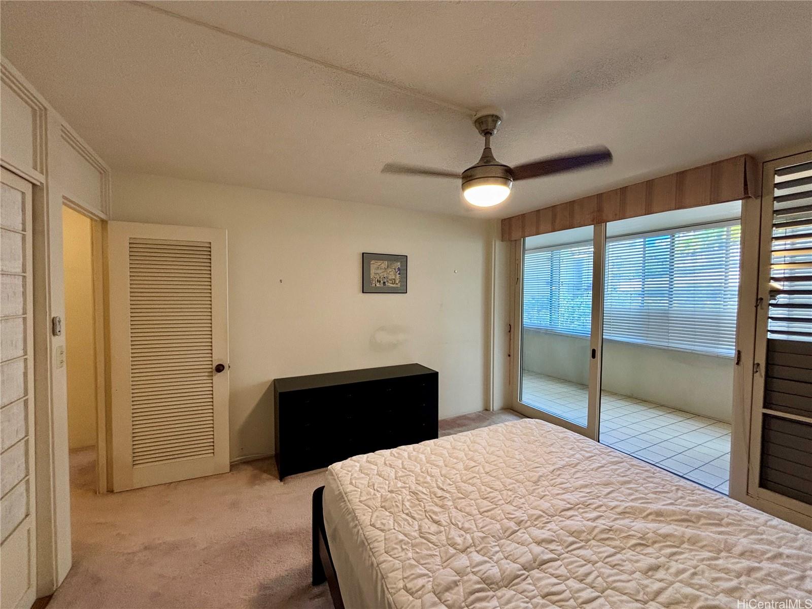 Kalia condo # 206C, Honolulu, Hawaii - photo 8 of 17