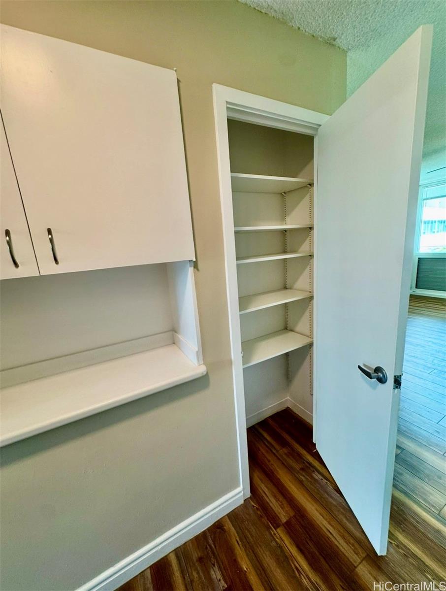 Kalia condo # 302B, Honolulu, Hawaii - photo 9 of 25