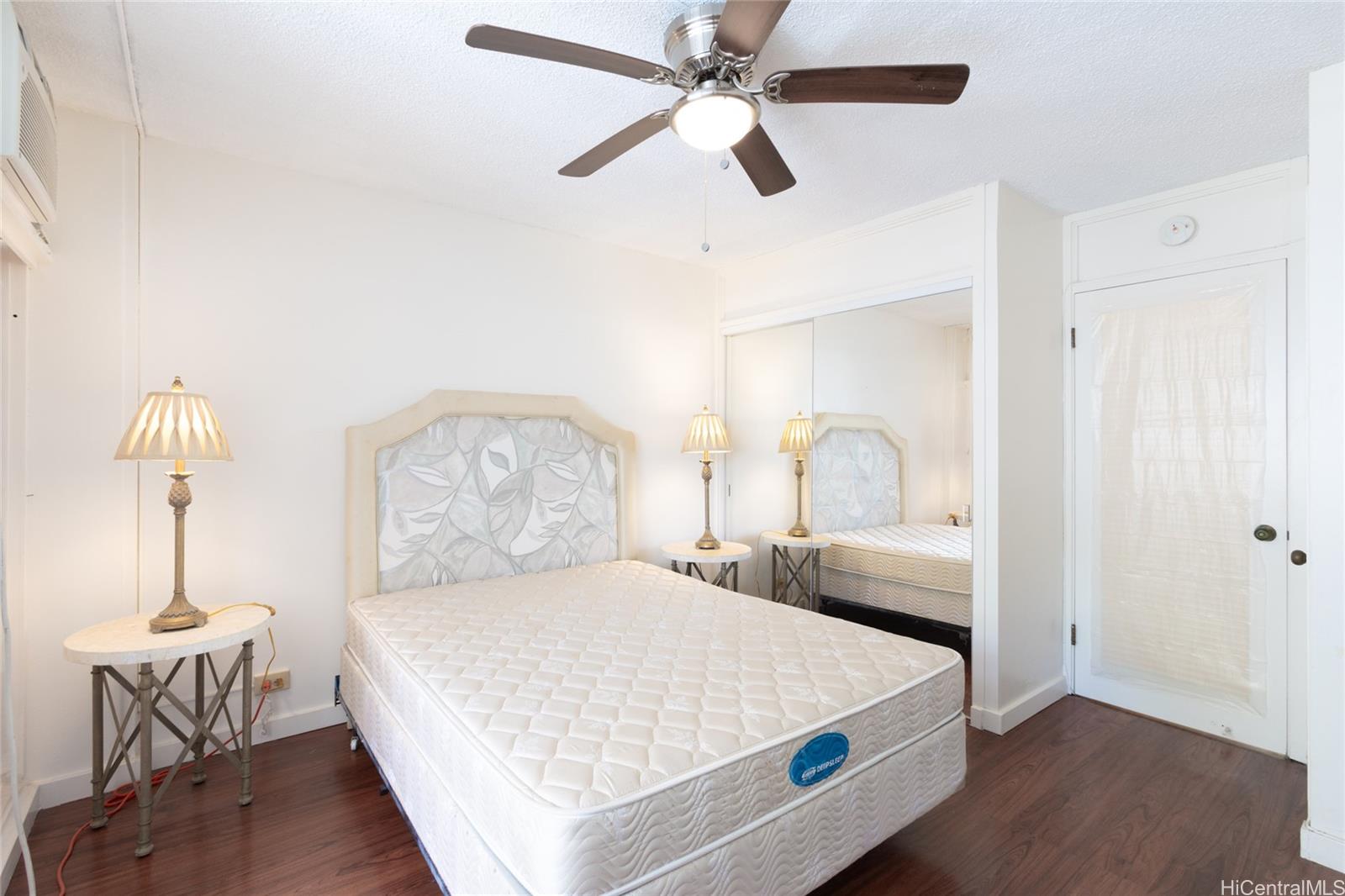 Kalia condo # 308C, Honolulu, Hawaii - photo 6 of 10