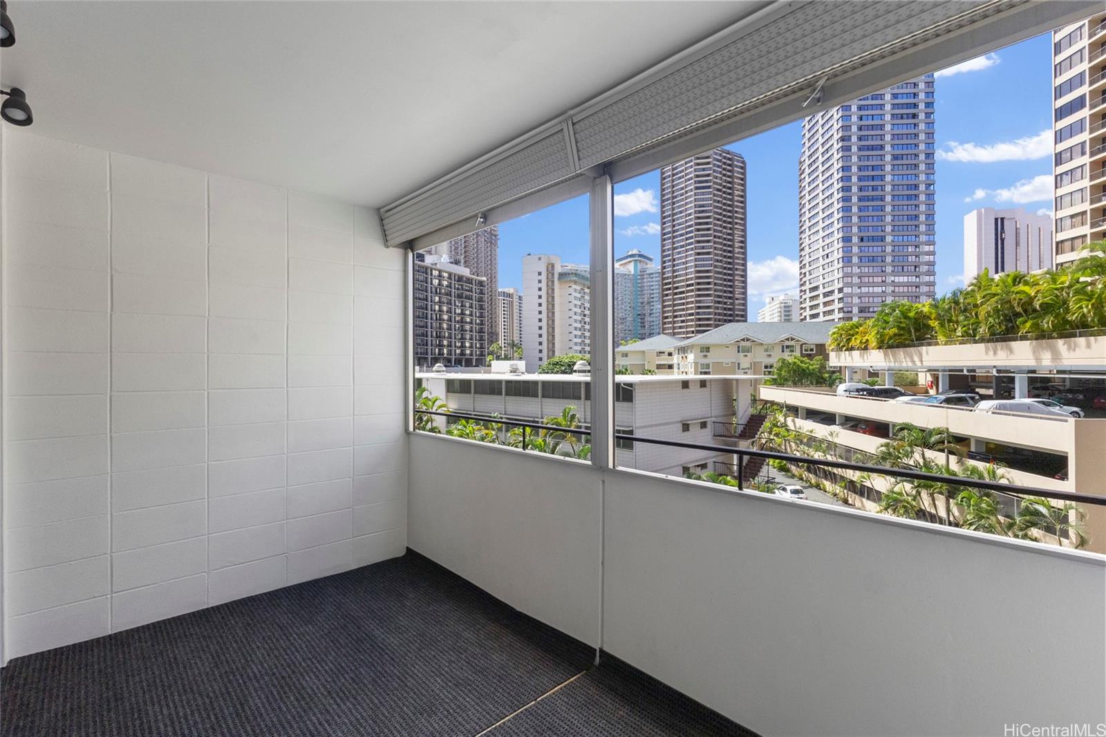 Kalia condo # 405C, Honolulu, Hawaii - photo 9 of 15