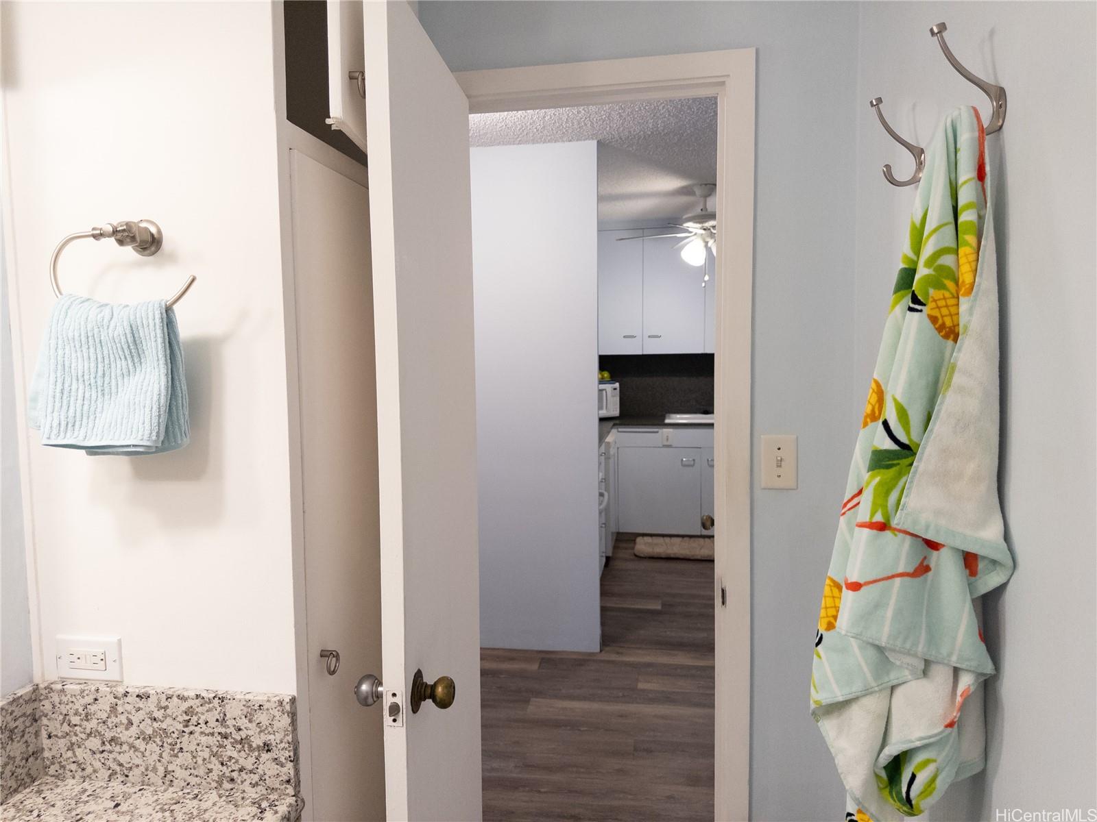 Kalia condo # 706B, Honolulu, Hawaii - photo 10 of 23