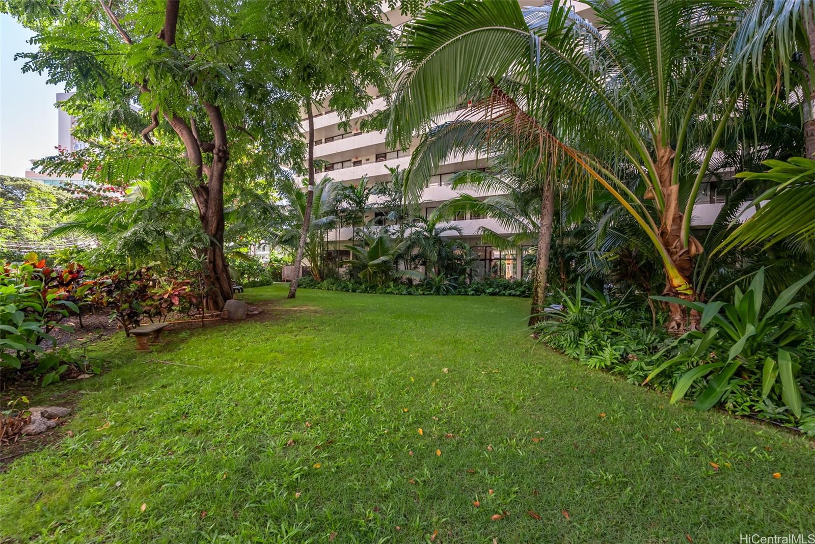 Kalia condo # A1108, Honolulu, Hawaii - photo 20 of 22