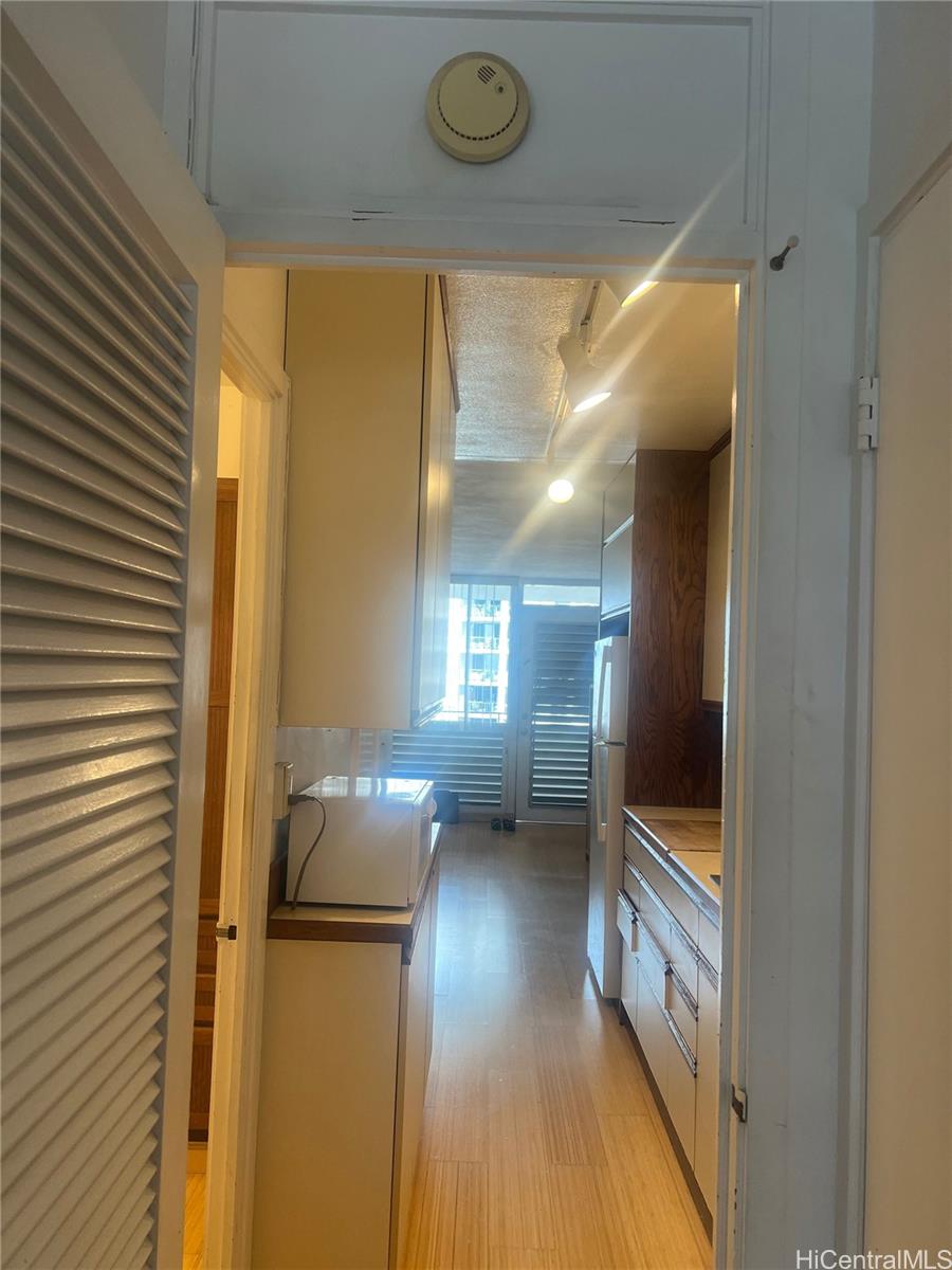 Kalia condo # A1207, Honolulu, Hawaii - photo 4 of 16