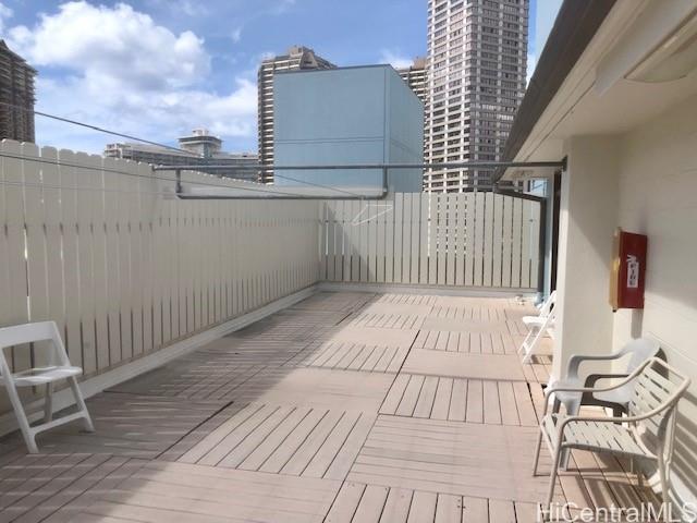 425 Ena Road Honolulu - Rental - photo 5 of 18