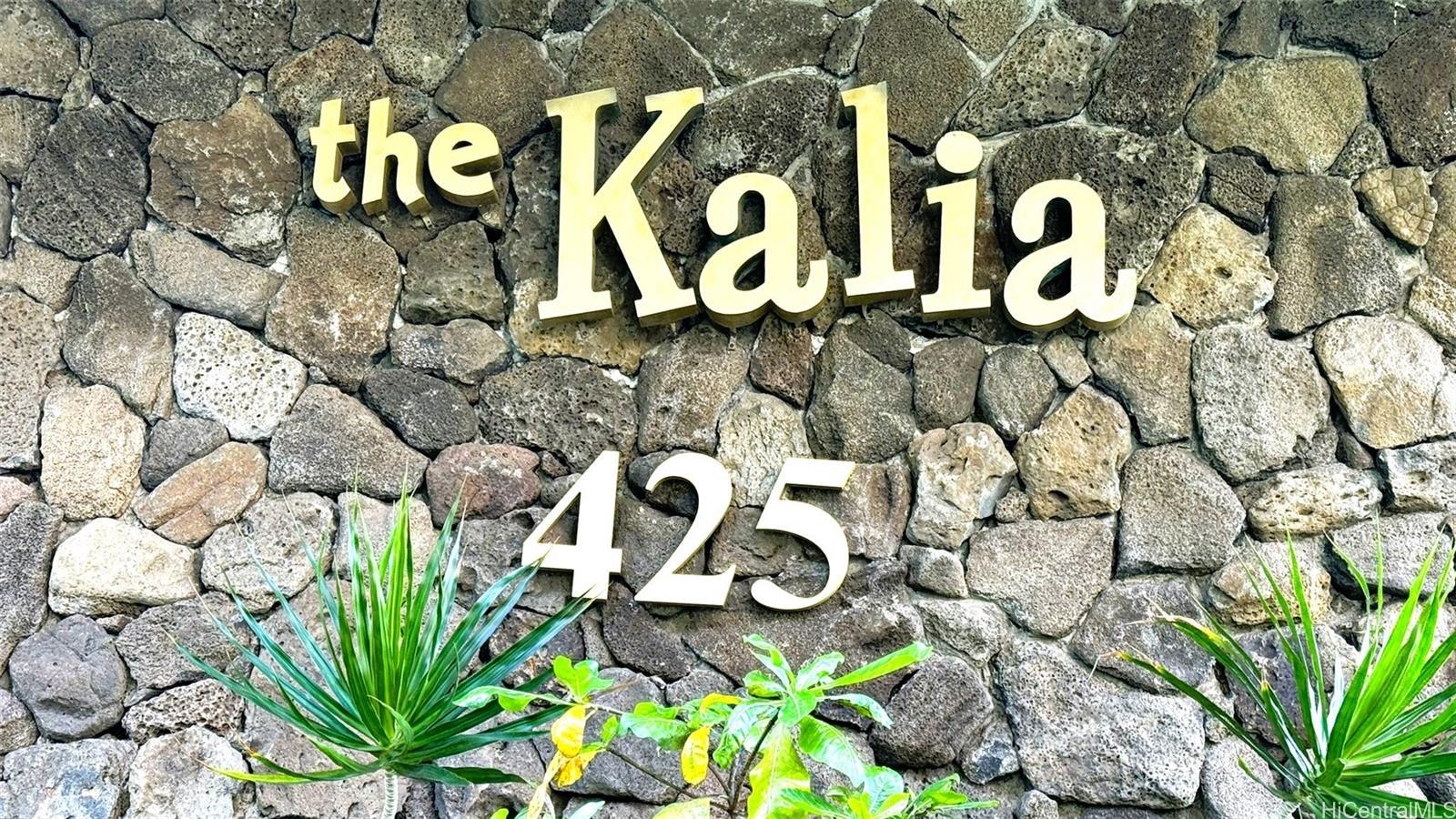Kalia condo # B408, Honolulu, Hawaii - photo 23 of 24