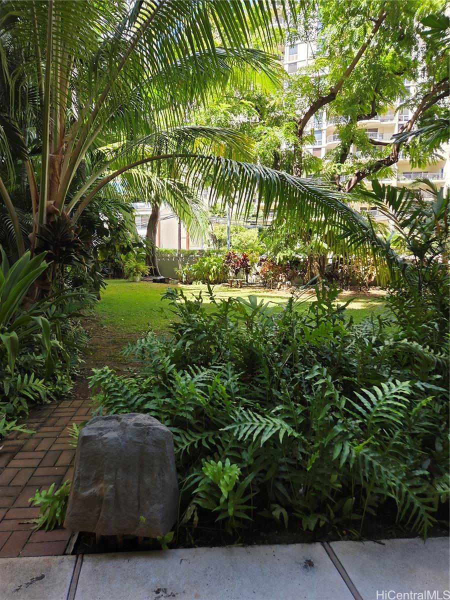 Kalia condo # B804, Honolulu, Hawaii - photo 17 of 19