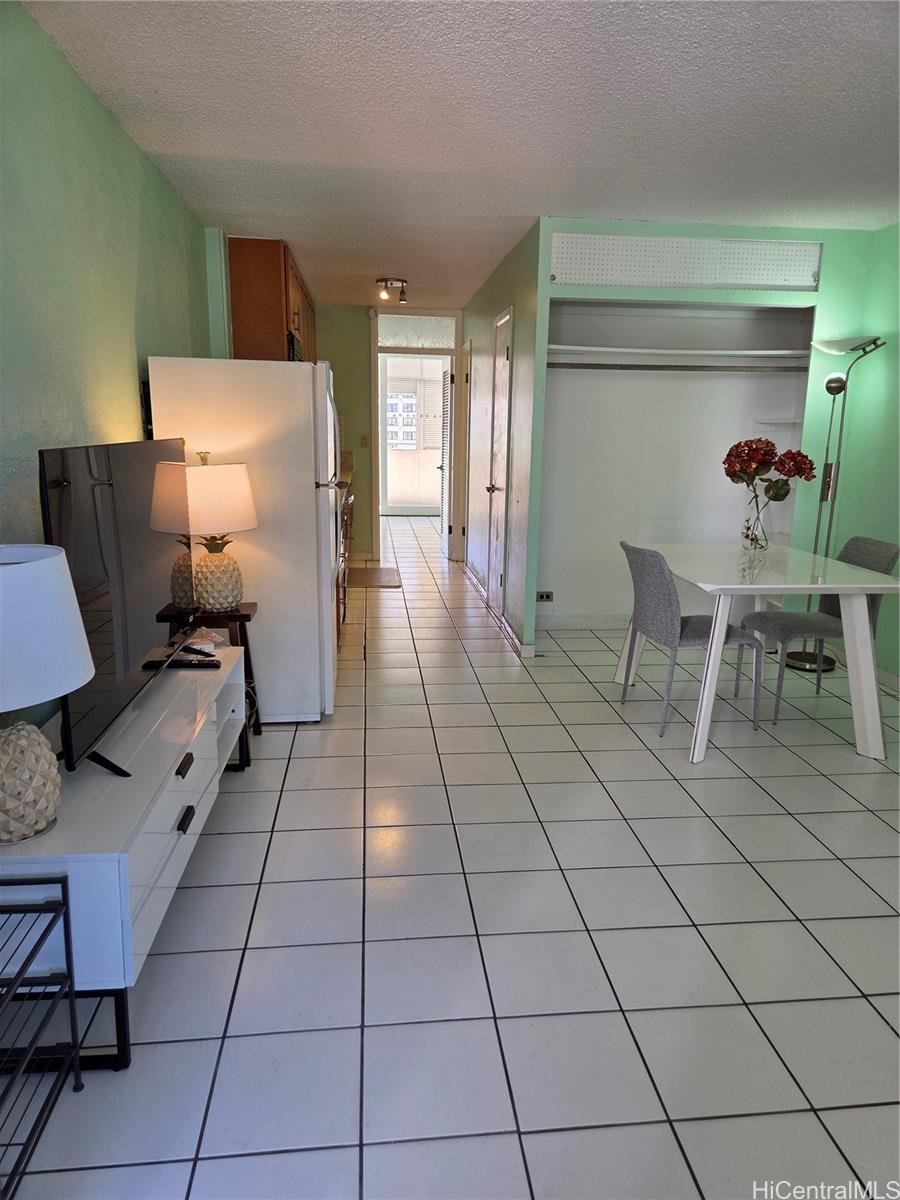 Kalia condo # B804, Honolulu, Hawaii - photo 3 of 19