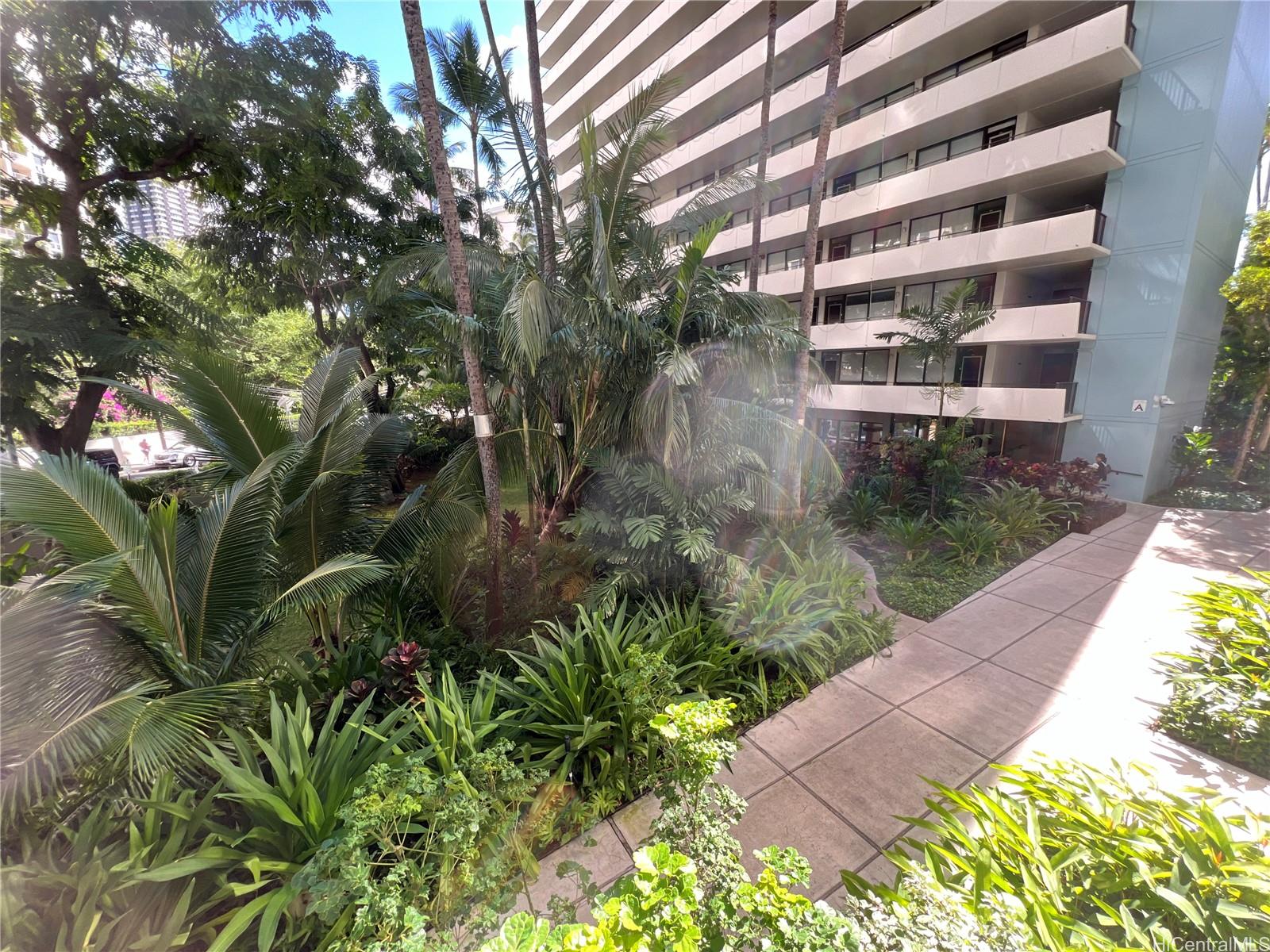 Kalia condo # C206, Honolulu, Hawaii - photo 16 of 18