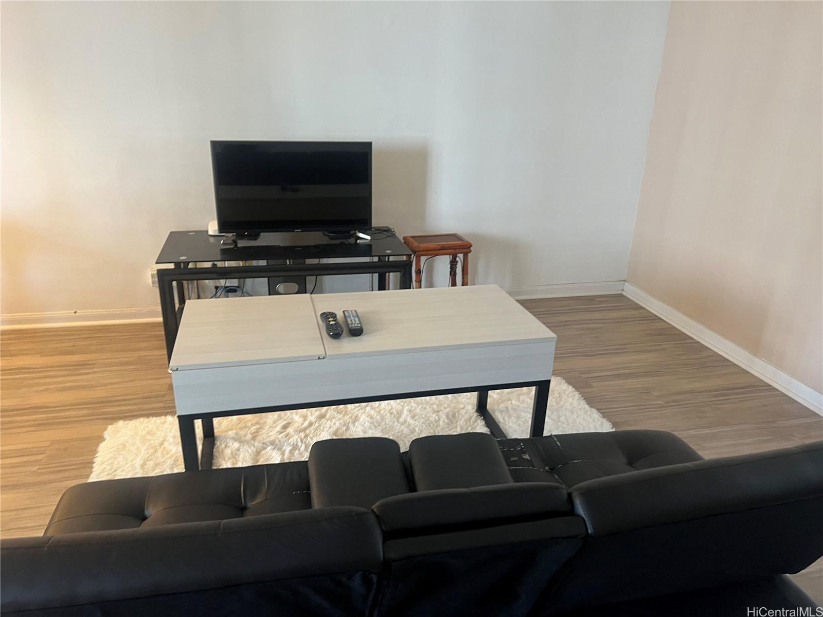 Kalia condo # C604, Honolulu, Hawaii - photo 3 of 14