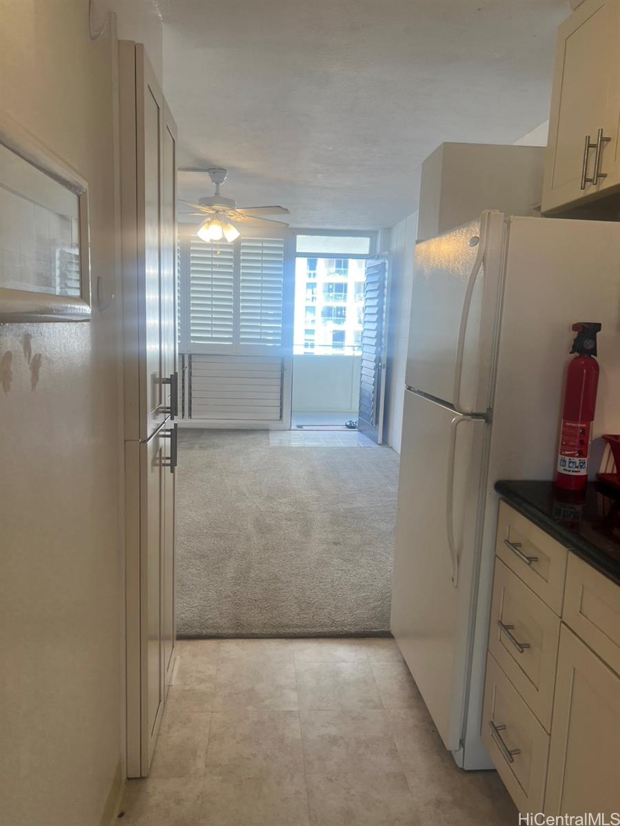 Kalia condo # P7A, Honolulu, Hawaii - photo 2 of 25