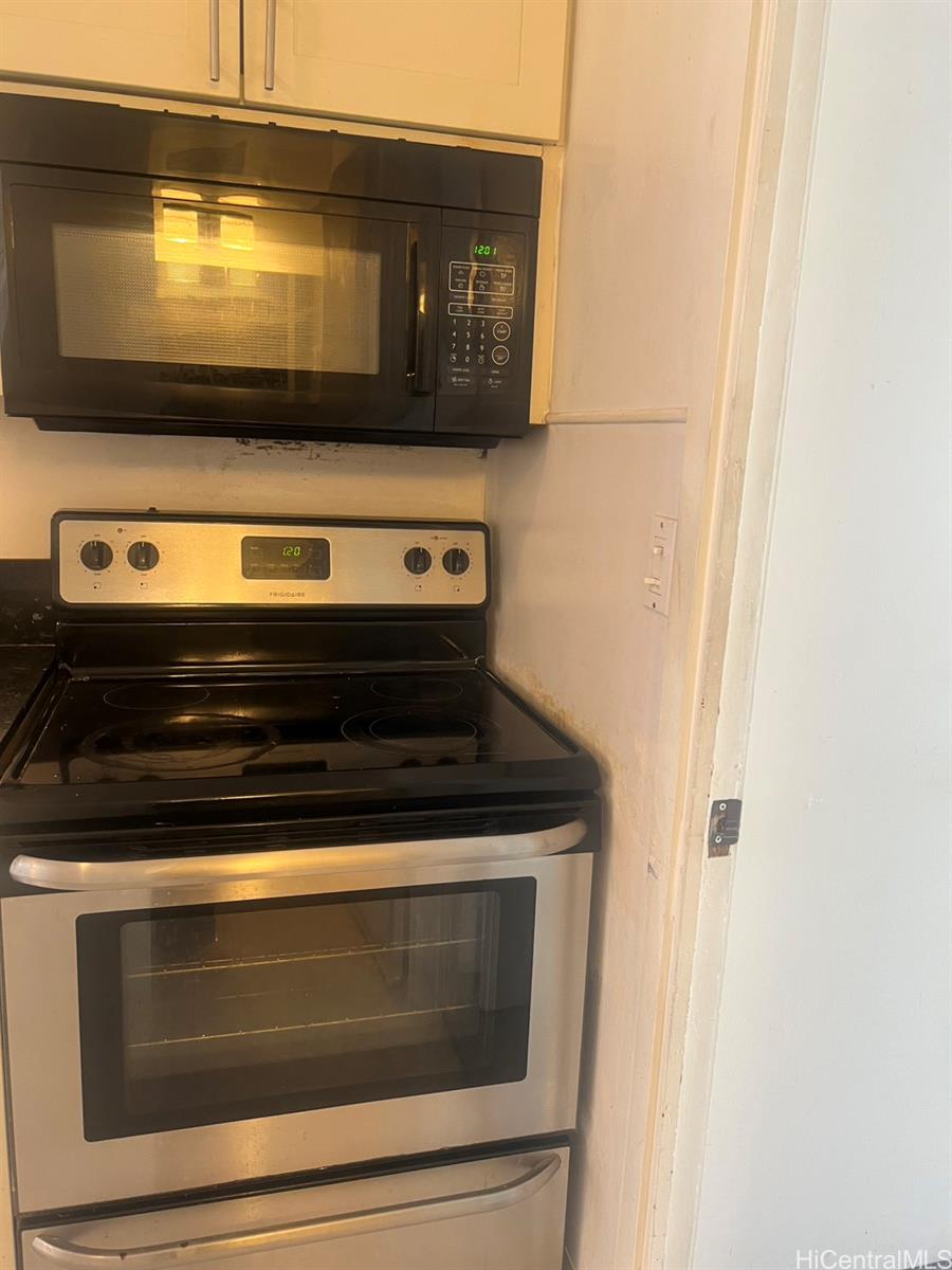 Kalia condo # P7A, Honolulu, Hawaii - photo 11 of 25