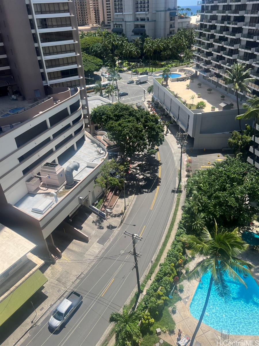 Kalia condo # P7A, Honolulu, Hawaii - photo 18 of 25