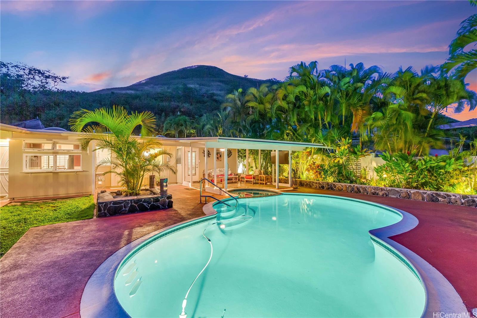 425 Iliwahi Loop , Kailua, Hi 96734 Kalaheo Hillside