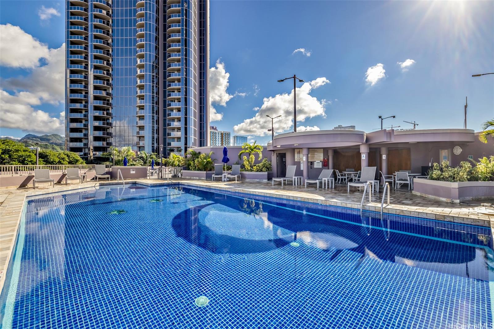 One Waterfront Tower condo # 3404, Honolulu, Hawaii - photo 16 of 22