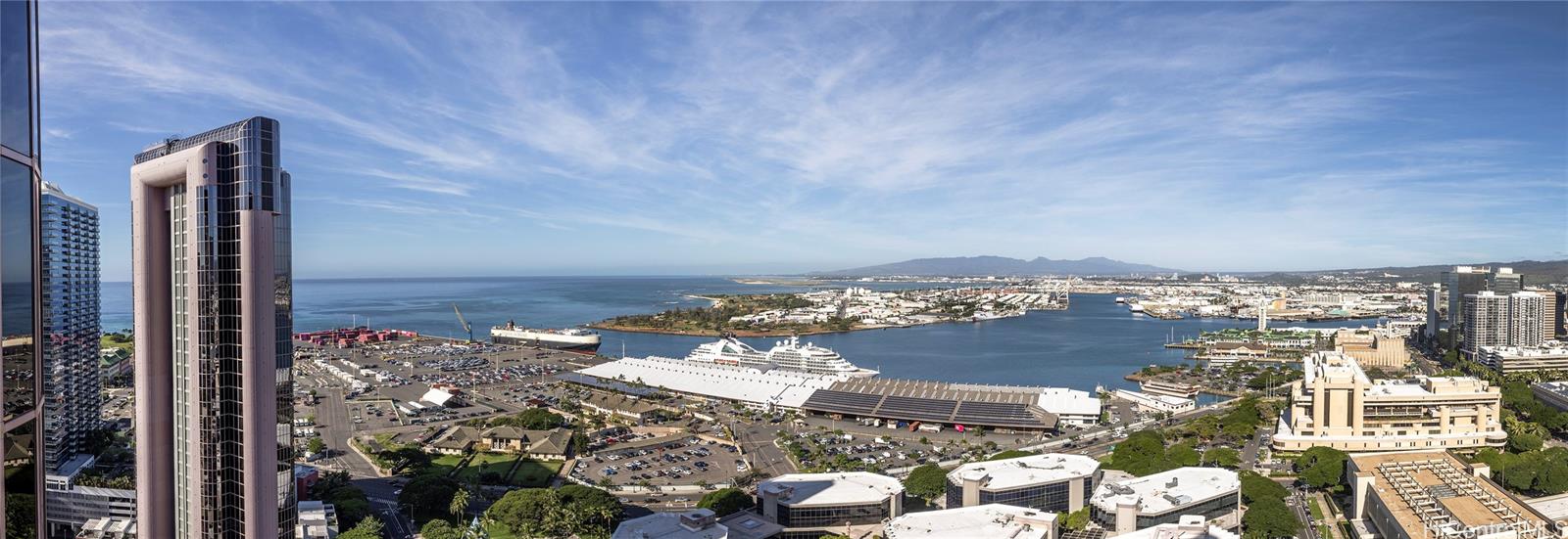 One Waterfront Tower condo # 3504, Honolulu, Hawaii - photo 18 of 25