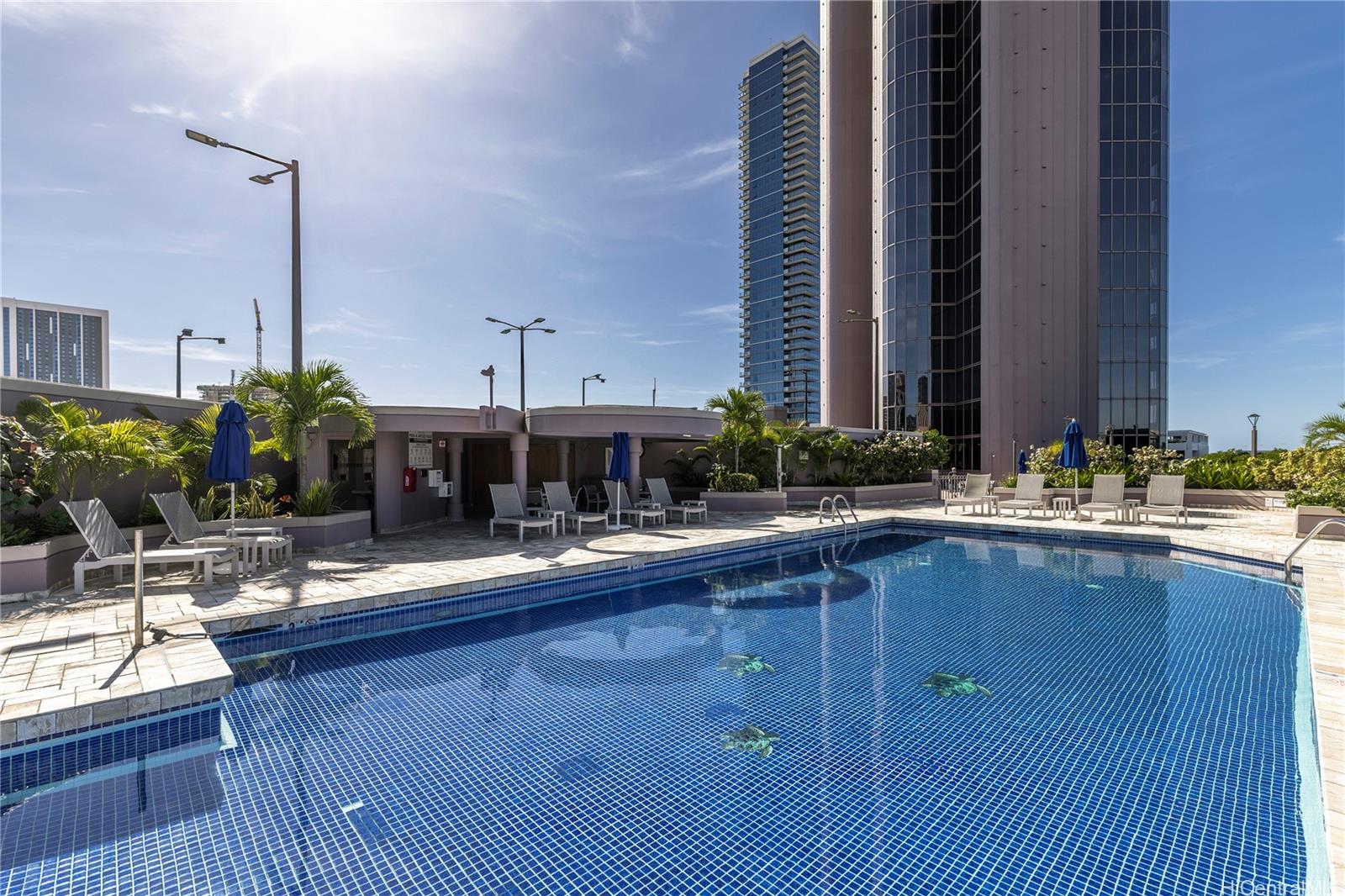 One Waterfront Tower condo # 3504, Honolulu, Hawaii - photo 21 of 25