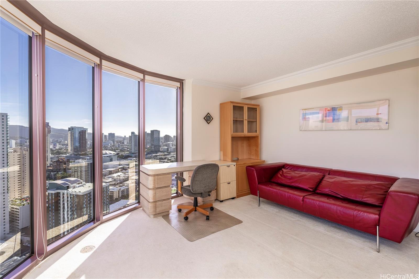 One Waterfront Tower condo # 3504, Honolulu, Hawaii - photo 6 of 25