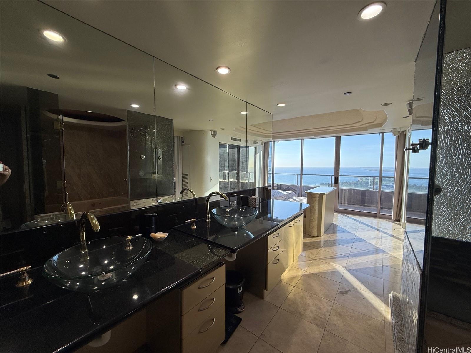 425 South St Honolulu - Rental - photo 5 of 25