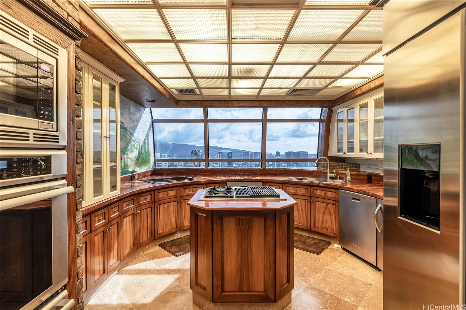 One Waterfront Tower condo # 4501, Honolulu, Hawaii - photo 6 of 12