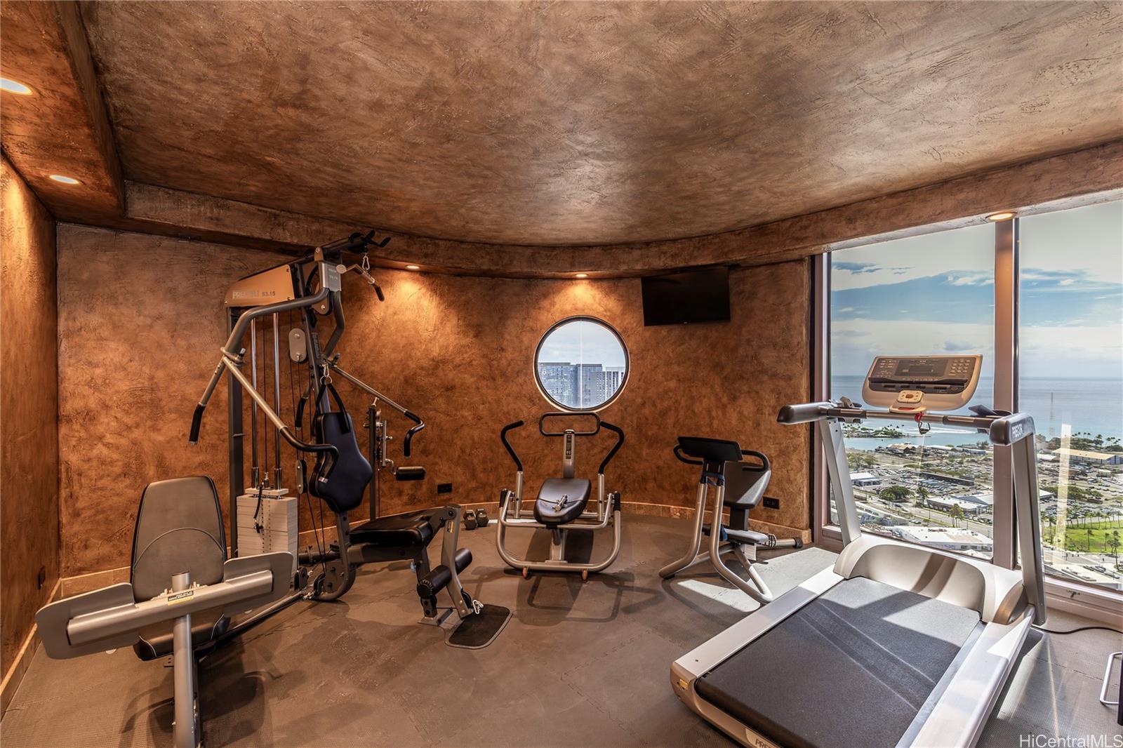 One Waterfront Tower condo # 4501, Honolulu, Hawaii - photo 8 of 12