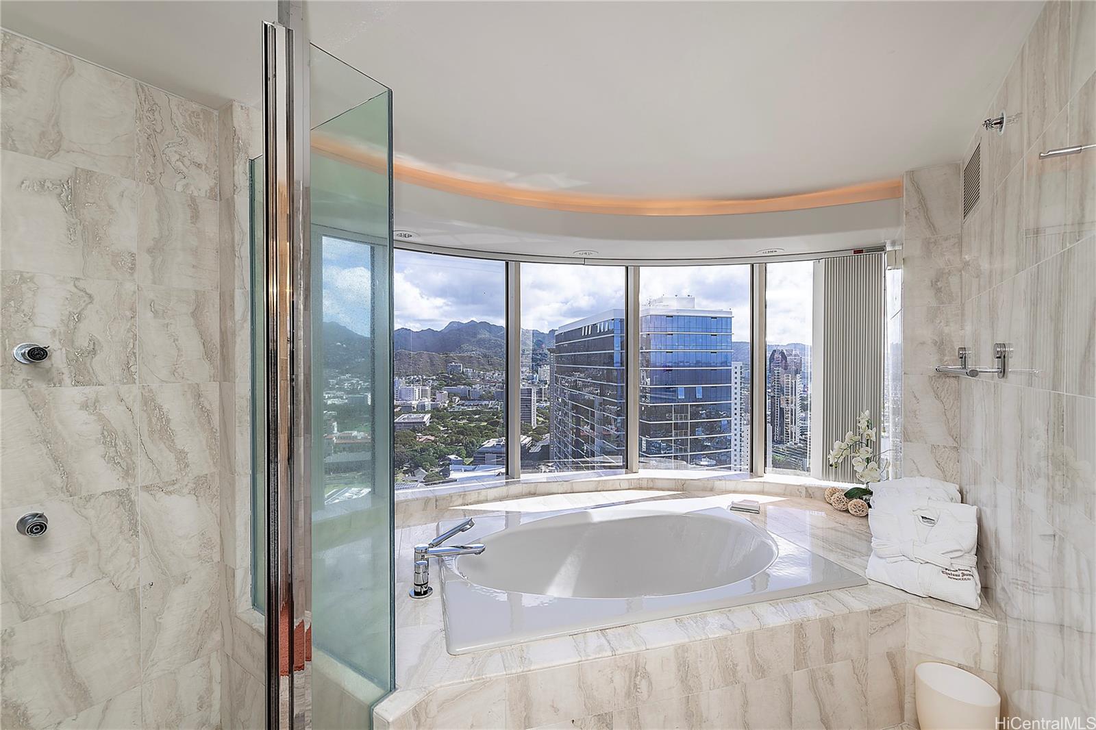 One Waterfront Tower condo # 4502, Honolulu, Hawaii - photo 13 of 13