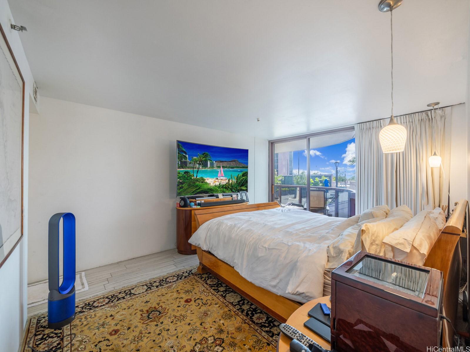 One Waterfront Tower condo # 501, Honolulu, Hawaii - photo 13 of 25