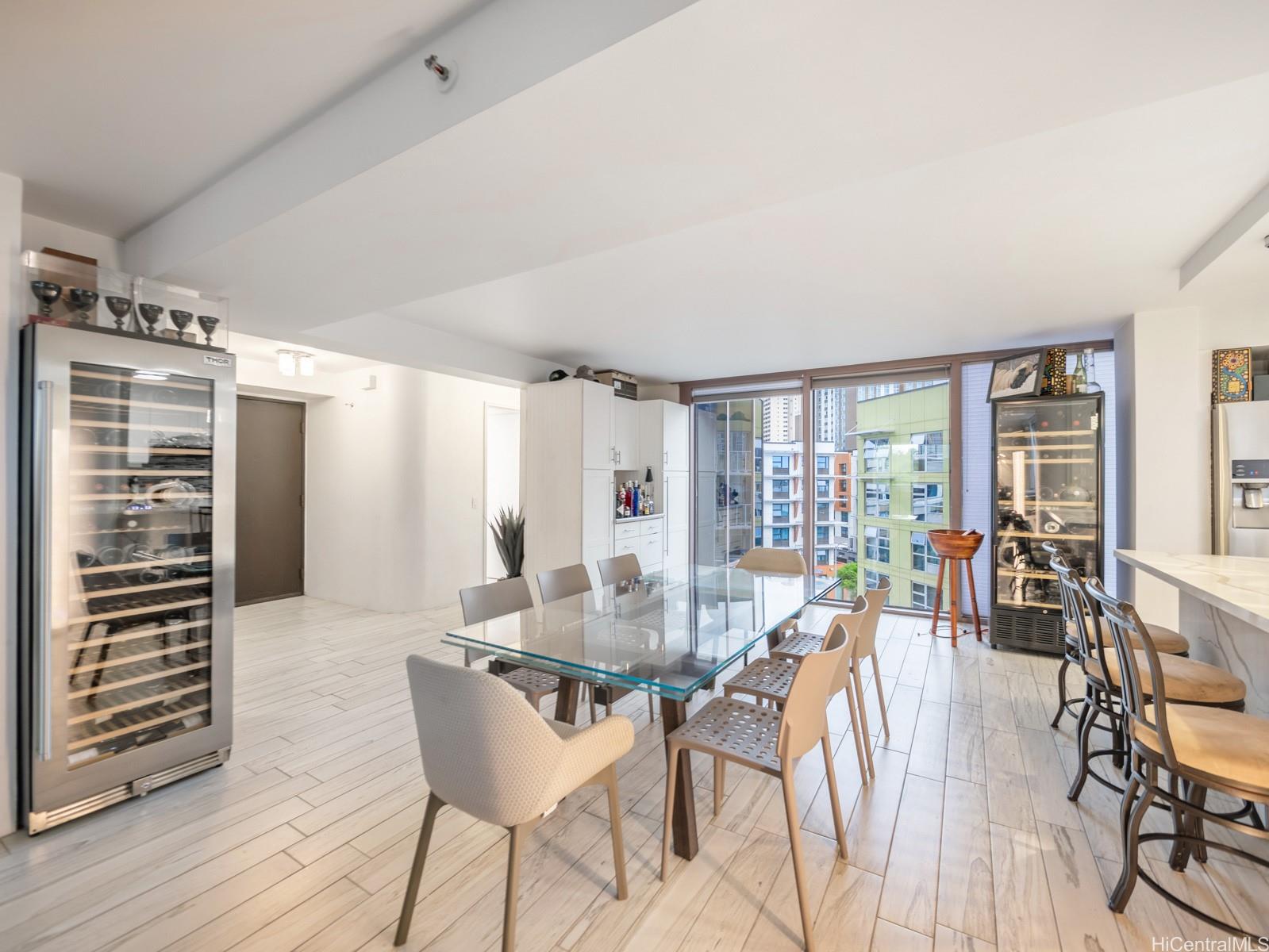 One Waterfront Tower condo # 501, Honolulu, Hawaii - photo 6 of 25