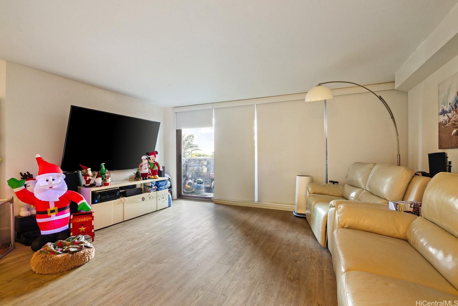 One Waterfront Tower condo # 503, Honolulu, Hawaii - photo 2 of 25