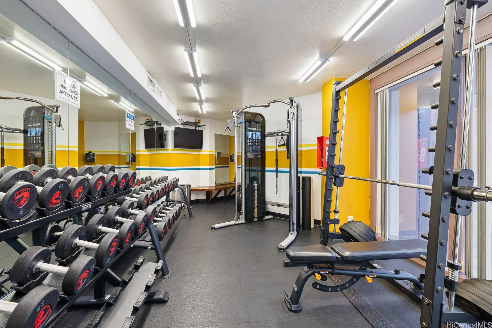 One Waterfront Tower condo # 503, Honolulu, Hawaii - photo 22 of 25