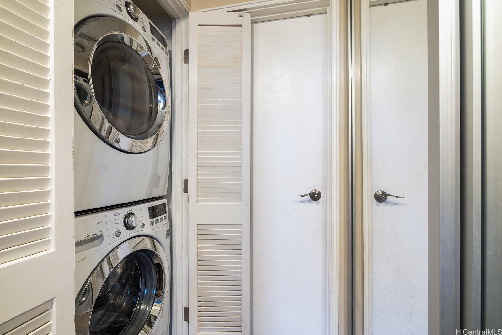 One Waterfront Tower condo # 503, Honolulu, Hawaii - photo 9 of 25