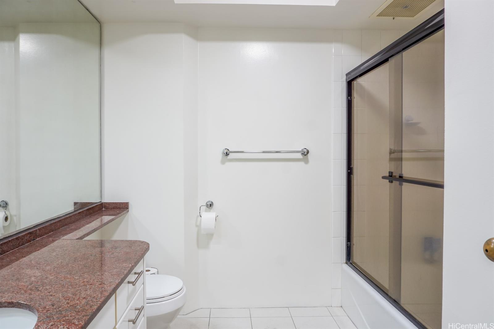 425 South Street Honolulu - Rental - photo 15 of 25