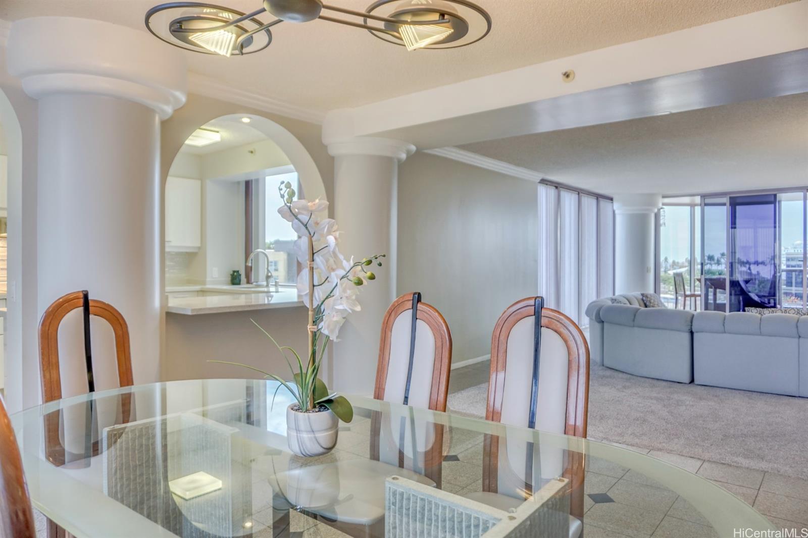 425 South Street Honolulu - Rental - photo 7 of 25