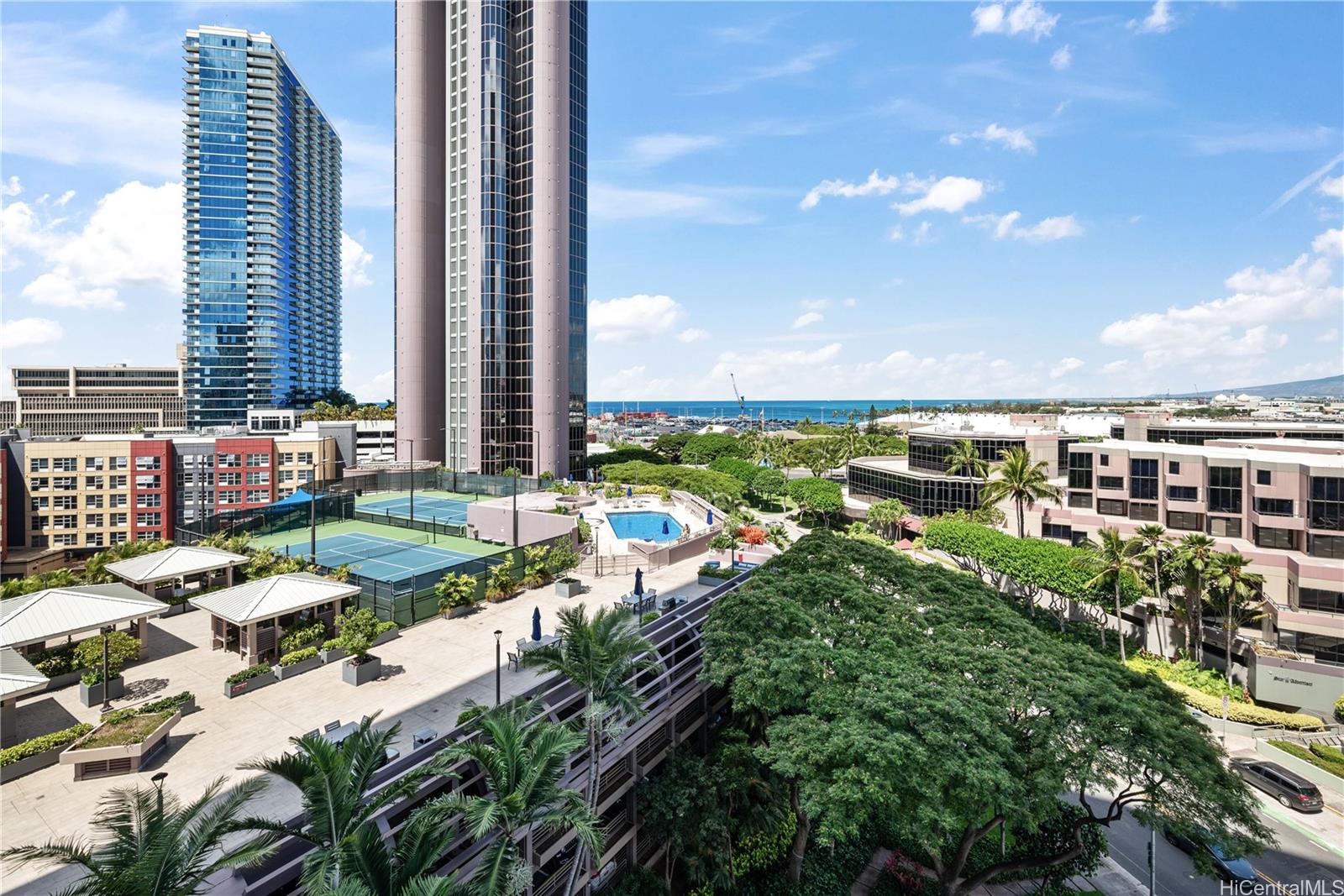 One Waterfront Tower condo # 903, Honolulu, Hawaii - photo 7 of 23