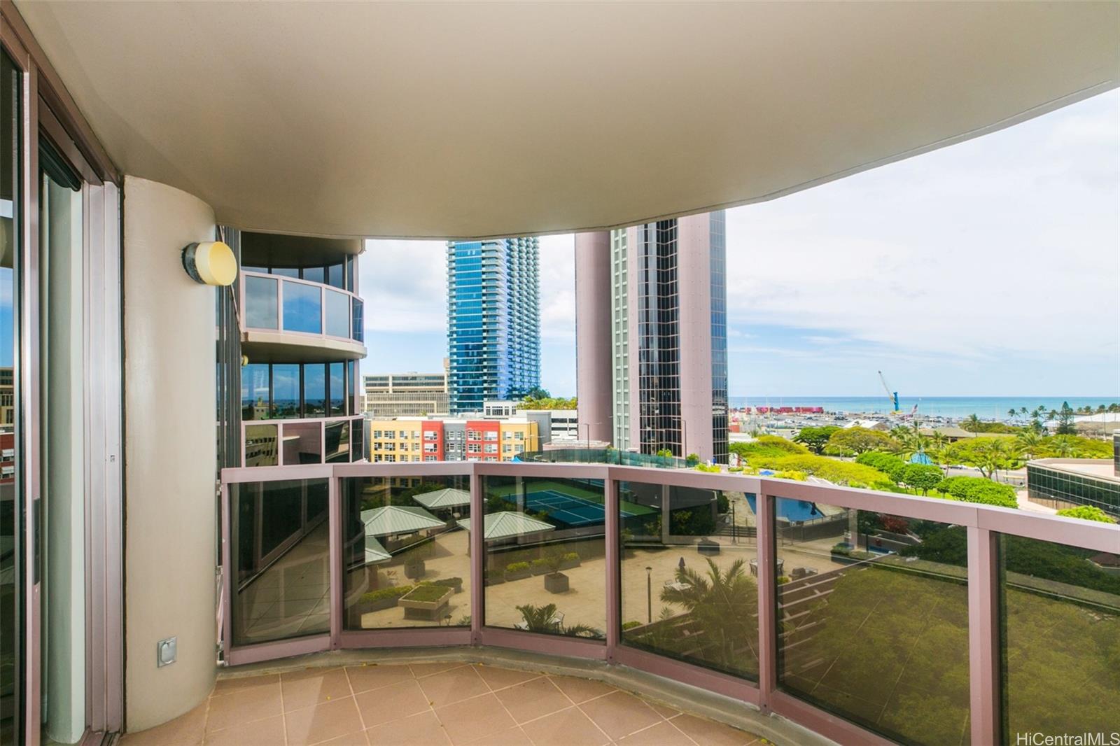 One Waterfront Tower condo # 903 A, Honolulu, Hawaii - photo 4 of 25