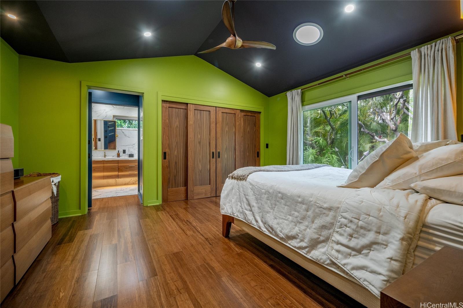 427  Akoakoa Pl Enchanted Lake, Kailua home - photo 11 of 25